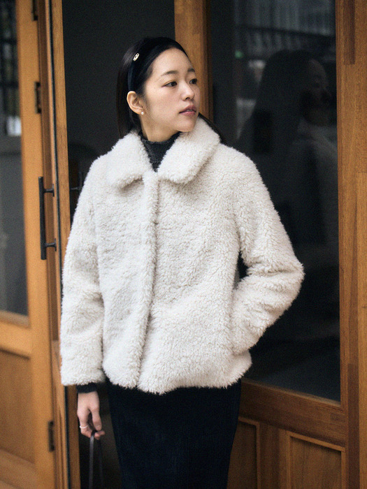 Shearing Eco Fur Jacket_cream