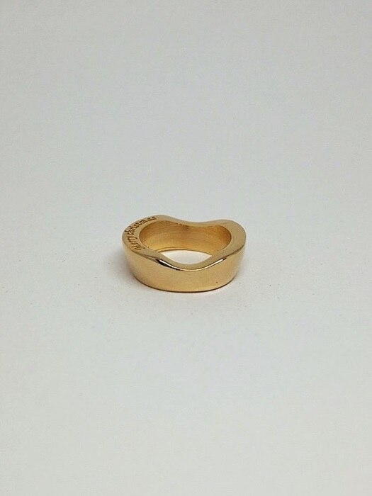 Wave Ring (Gold) / (Basic line)
