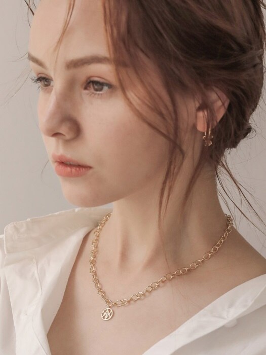Kyra Precious Round Silver Necklace