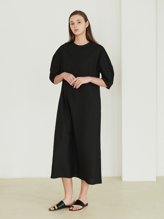 Round shape sleeve dress_Black