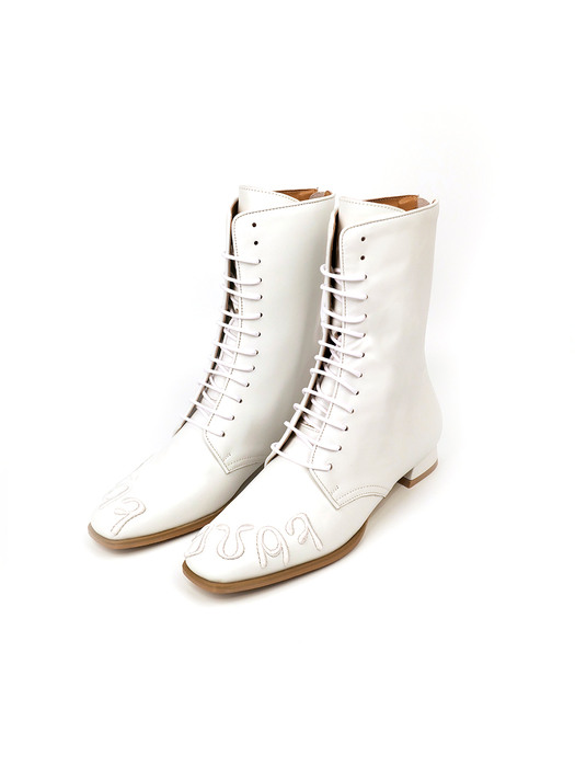 Fave laceup Boots _White _ BL2006 WH