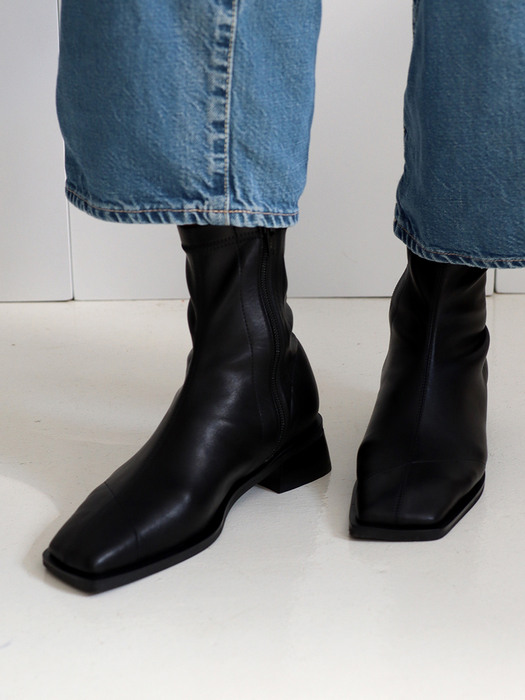 VQ2 middie boots_black