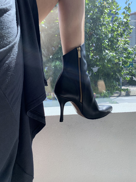 Linda Ankle boots heels Black