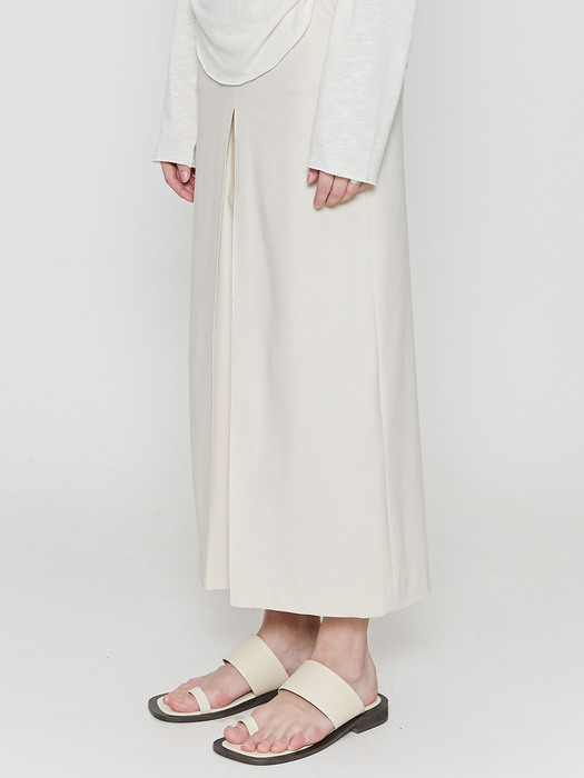 [리퍼브] Inverted Pleats Long Skirt Ivory