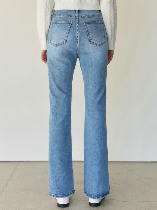 RELAXED BOOTCUT JEANS_LIGHT BLUE