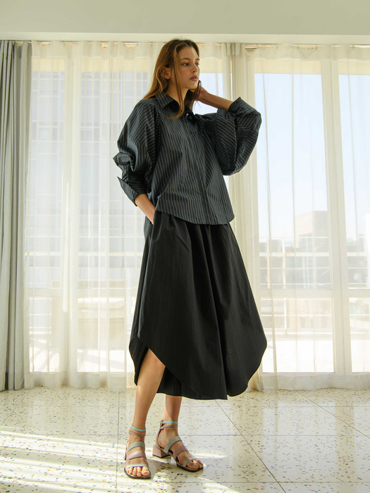 Waves Hem Wide-Leg Culottes_BLACK