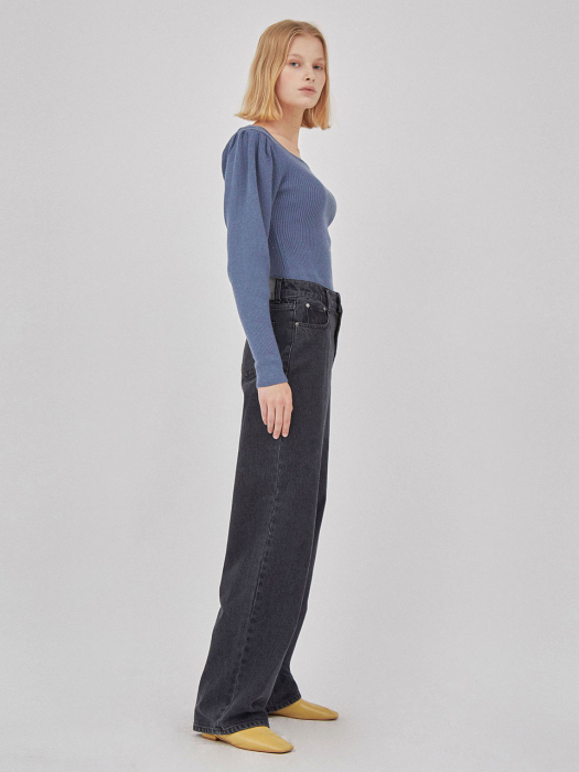 Semi-Wide Straight Jeans in Black VJ1AL115-10