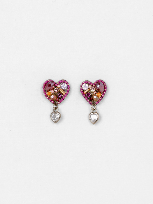 [BARBIE X JUDY AND PAUL] Barbie heart crystal n beads handmade drop earring