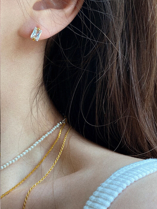 Mini square earring [silver925]