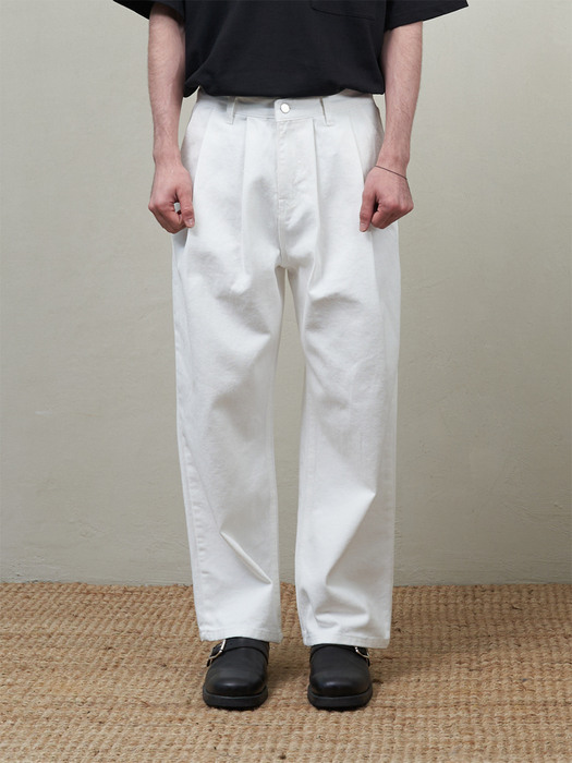 WIDE TWO TUCK DENIM PANTS_WHITE