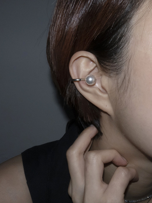 Earphone blocker earcuff