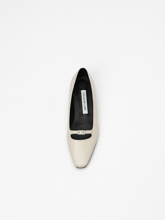 Contralto Embellished Flat Shoes in Ivory
