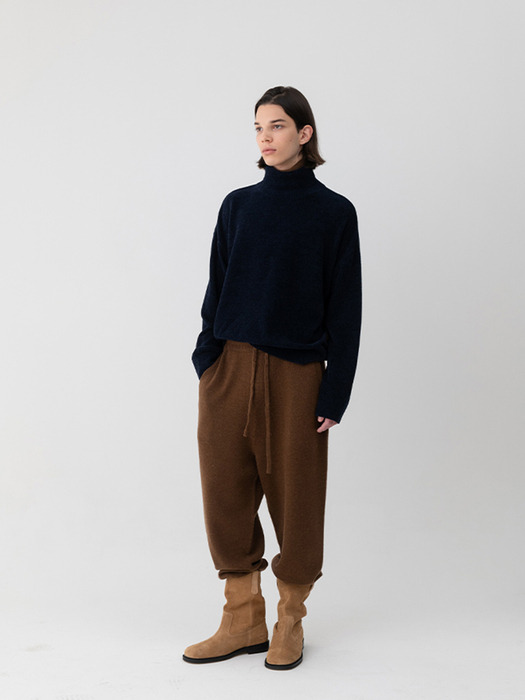 CONTRASTING LAYERED HIGH NECK KNIT [NAVY]