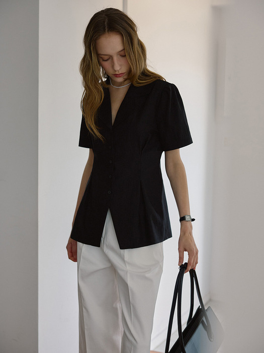 Classic Open Collar Blouse [Black]