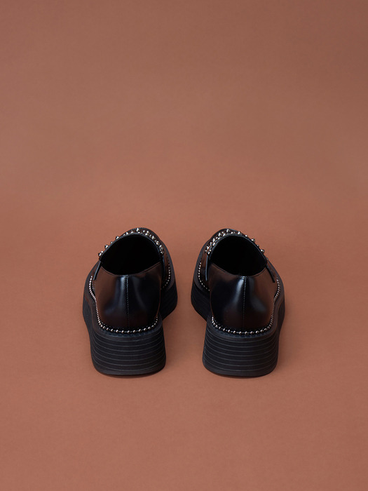 Stud clipper loafer(black)_DG1DA24505BWX