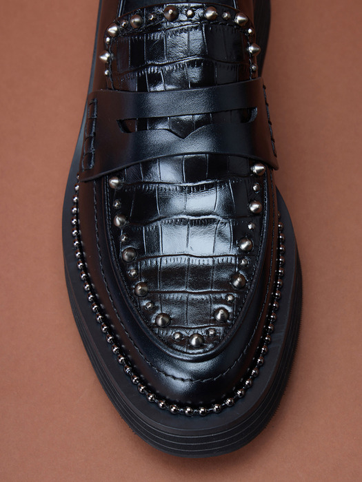 Stud clipper loafer(black)_DG1DA24505BWX