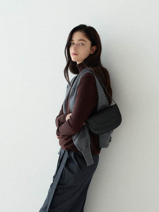 [단독]LONI small embo / black