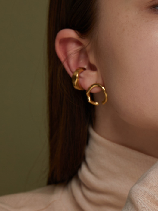 Some Waves Earrings (gold)