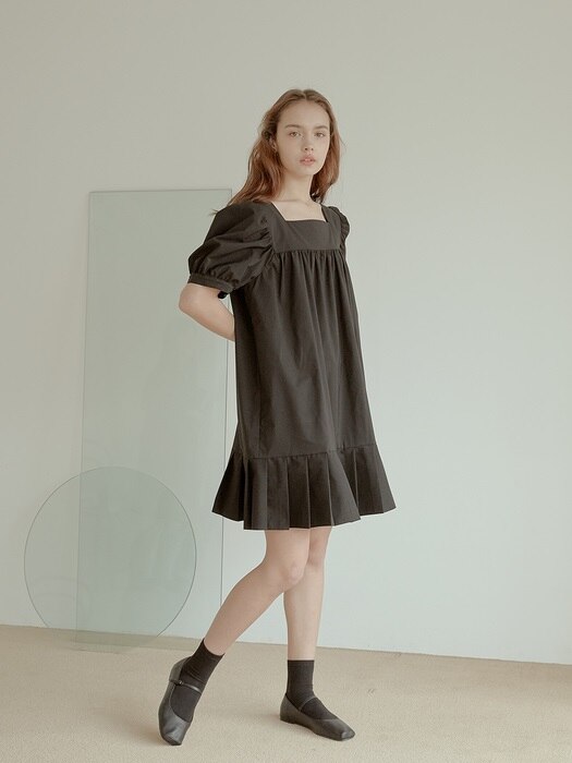 Puff Pleats Mini Dress[Black]