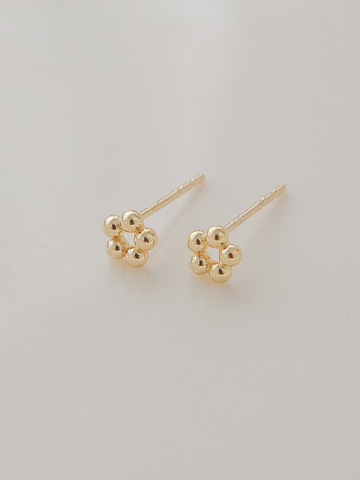 14k gold mini dot flower earrings (14k 골드)