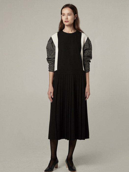 [EXCLUSIVE] Colourway pleats dress - Black