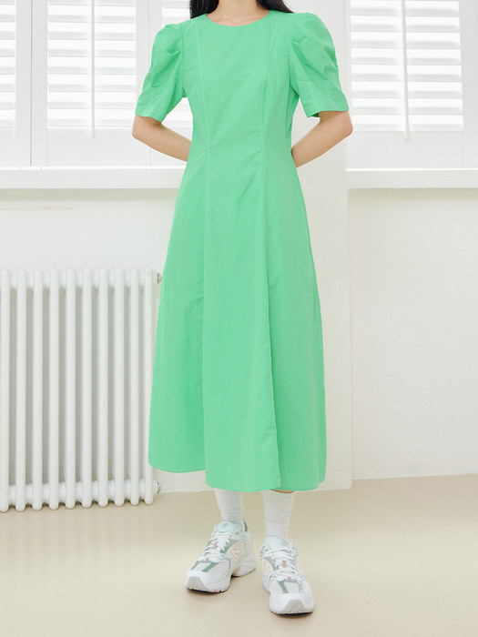 [단독]GREEN PUFF FLARE DRESS (그린 퍼프 플레어 원피스)