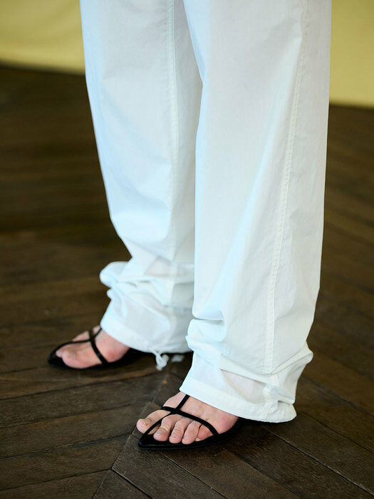 Colin low nylon slacks