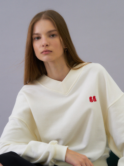 V-neck cotton logo sweatshirt (ivory)