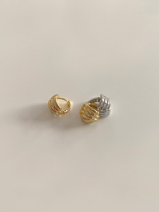 Mini Shell Earring