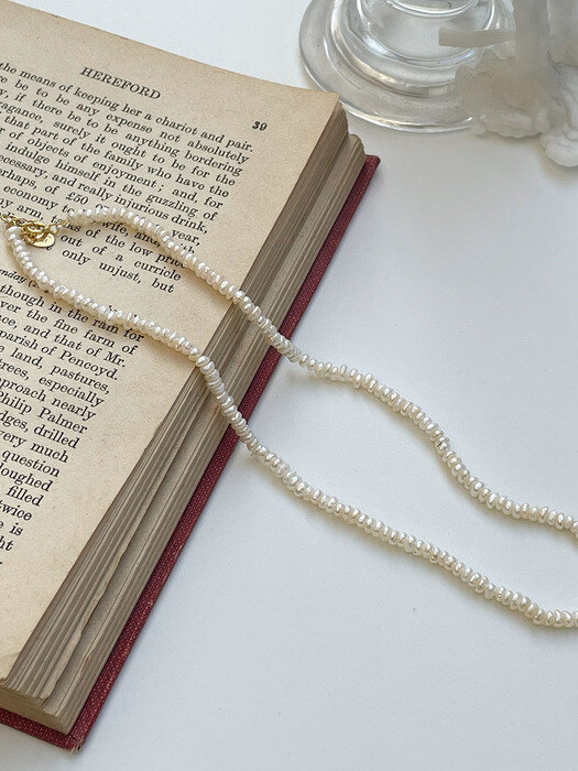 oar Classic Small Pearl Necklace