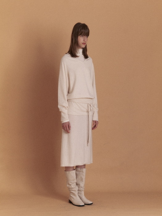 Pale Wrap Skirt (Ivory)