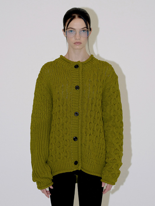 CABLE OVER CARDIGAN (olive)