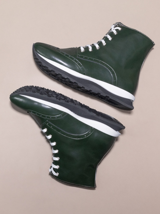 23FW Classical wingtip ankle boots