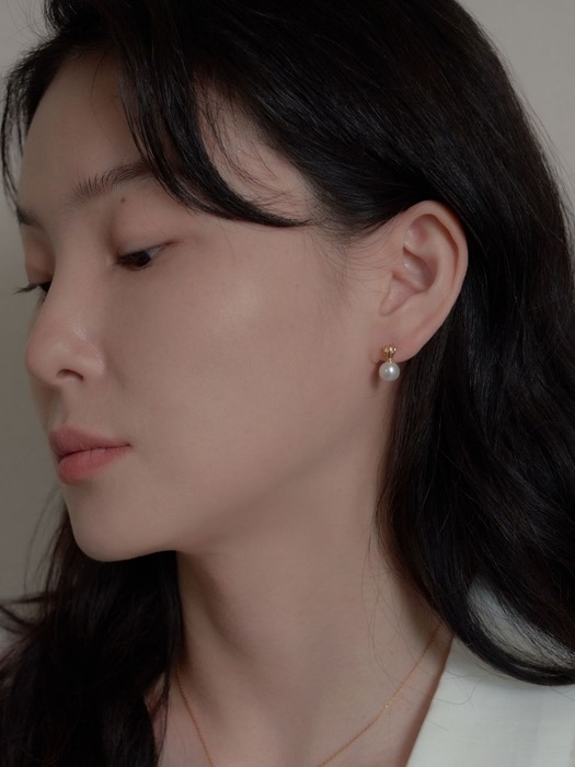 Seashell Pearl Earring_Cream