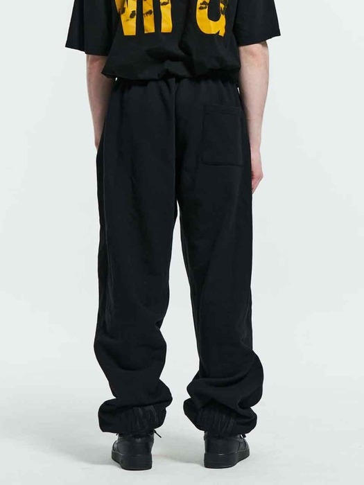 MPa CALF LOGO SWEAT PANTS (BLACK)