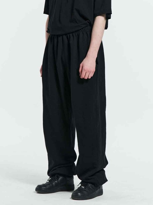 MPa CALF LOGO SWEAT PANTS (BLACK)