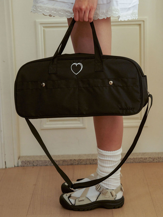 signature heart duffel bag (더플백)