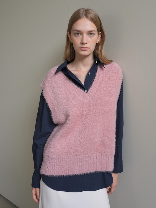 HAIRY KNIT VEST / PINK