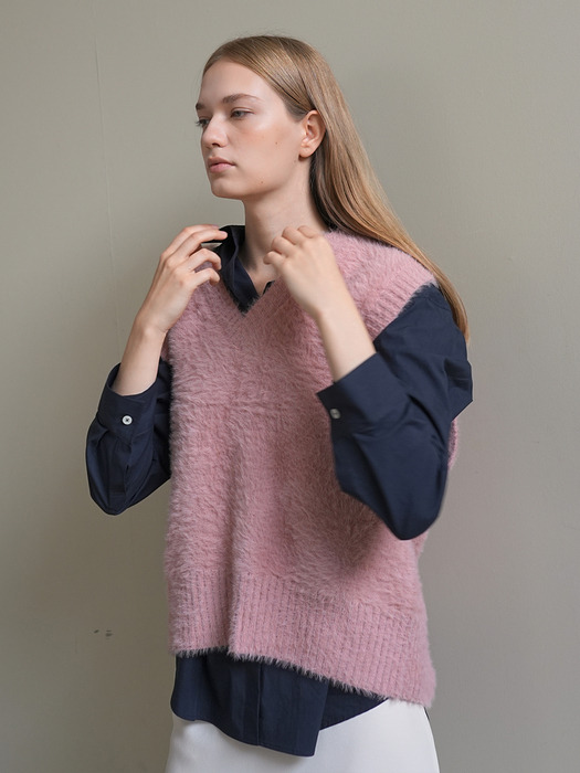 HAIRY KNIT VEST / PINK