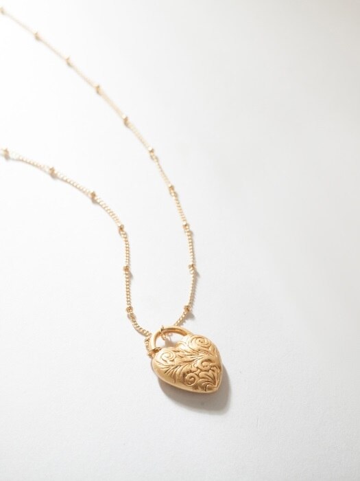 ANCIENT HEART PADLOCK COIN NECKLACE