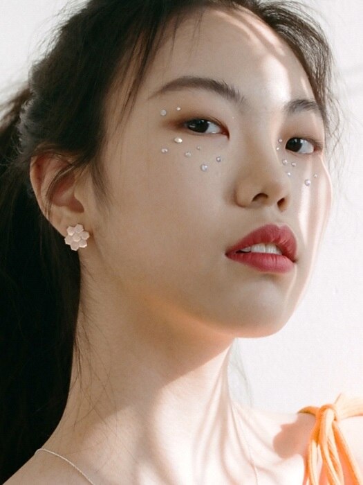 Brick flower earring