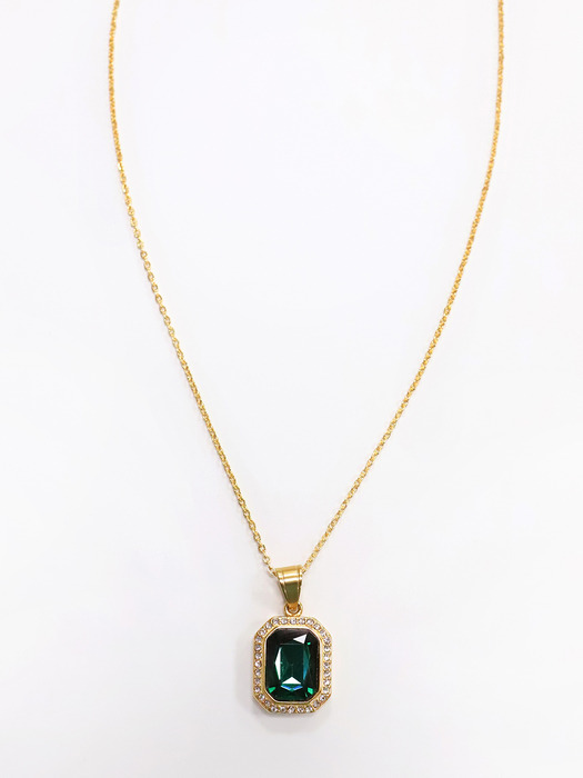 Brilliant green crystal necklace