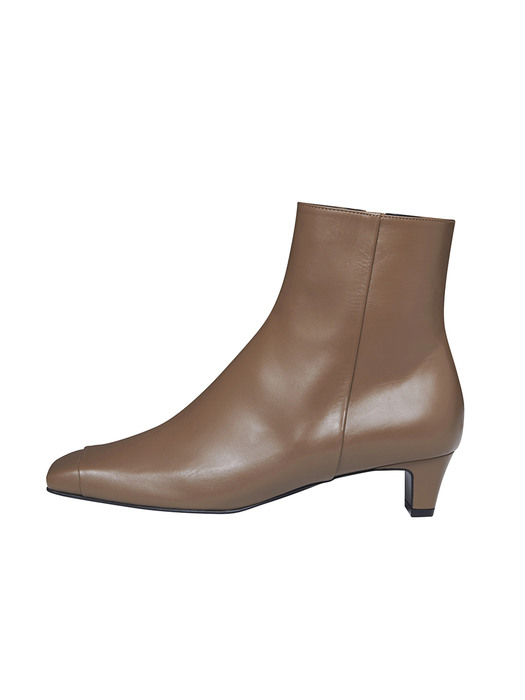[EXCLUSIVE]Square-toe Ankle boots/ Camel