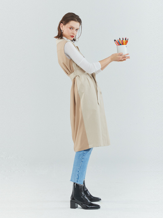 sleeveless trench coat Beige