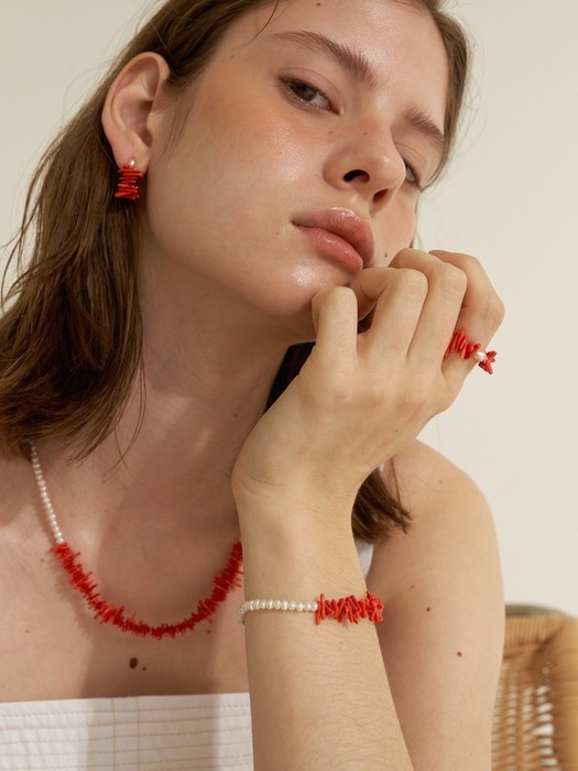 Coral & Pearl Bracelet