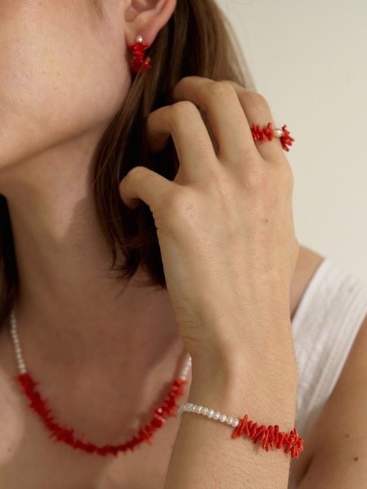 Coral & Pearl Bracelet