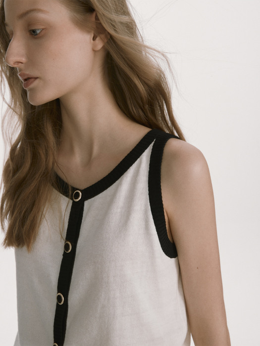 [EXCLUSIVE] Camille Knit Vest in Ivory