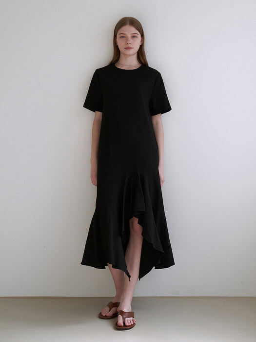 Frill loose fit dress - black