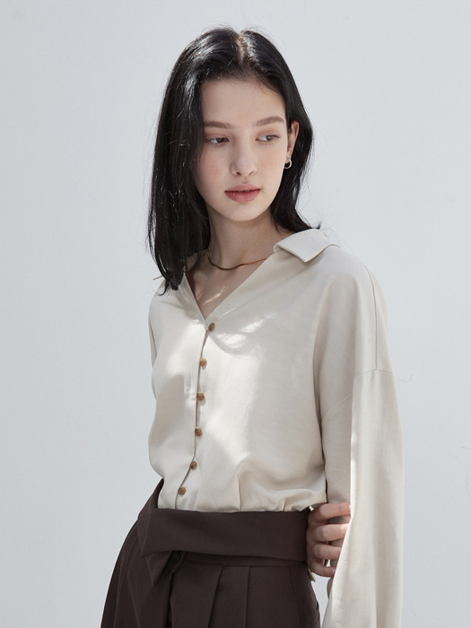 amr1451 flat collar blouse (light beige)