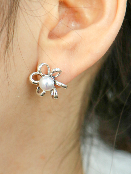 Fresh-water-pearl Blossom Silver Earring Ie310 [Silver]